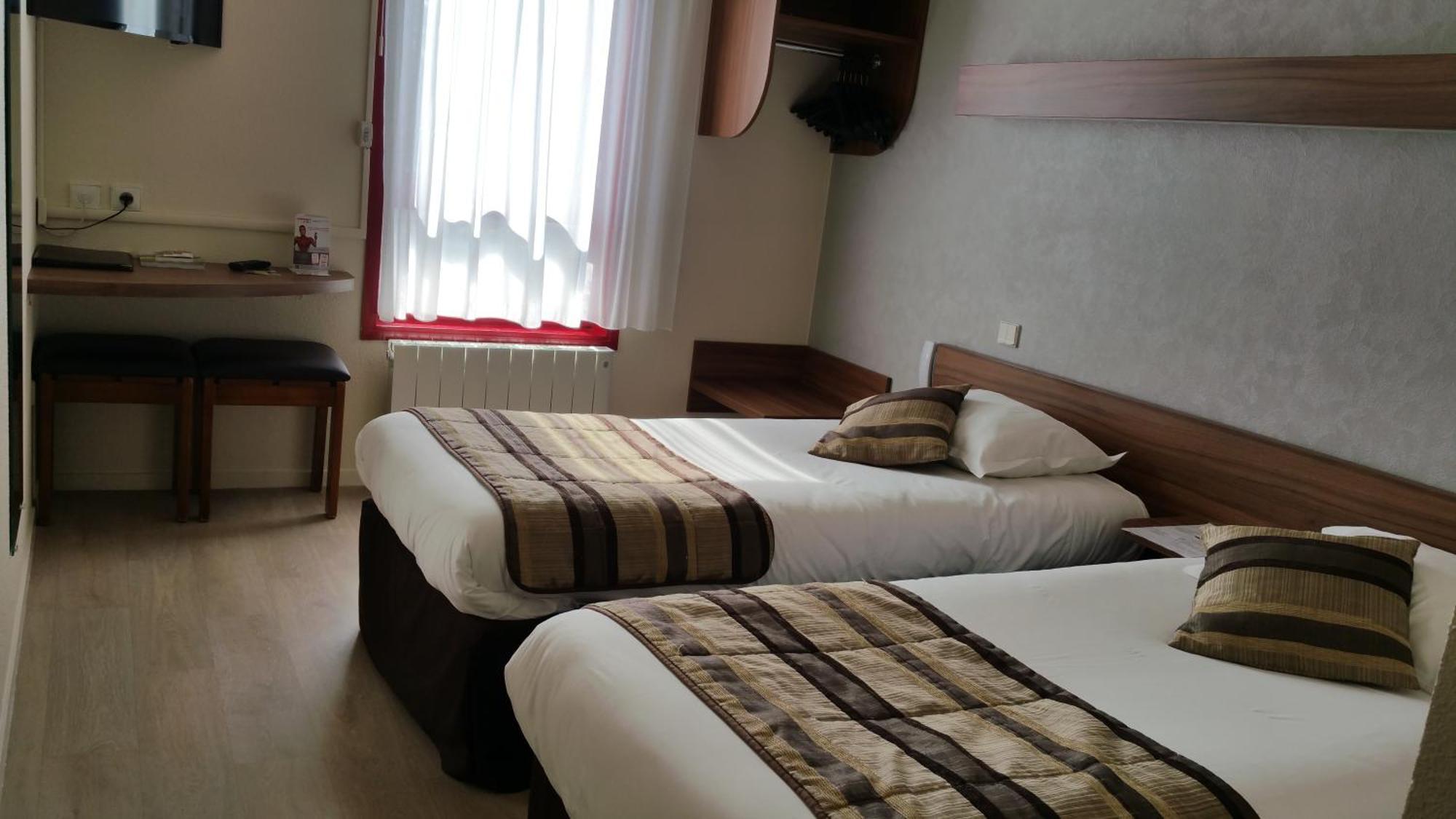 Logis Hotel Restaurant Le Sainte Mere Ngoại thất bức ảnh