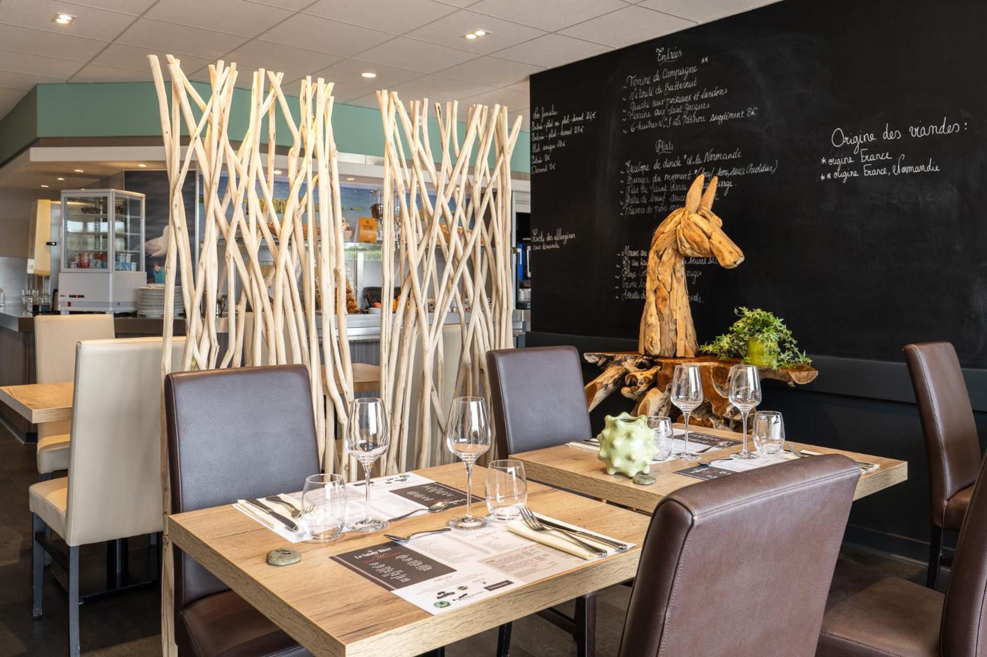 Logis Hotel Restaurant Le Sainte Mere Ngoại thất bức ảnh