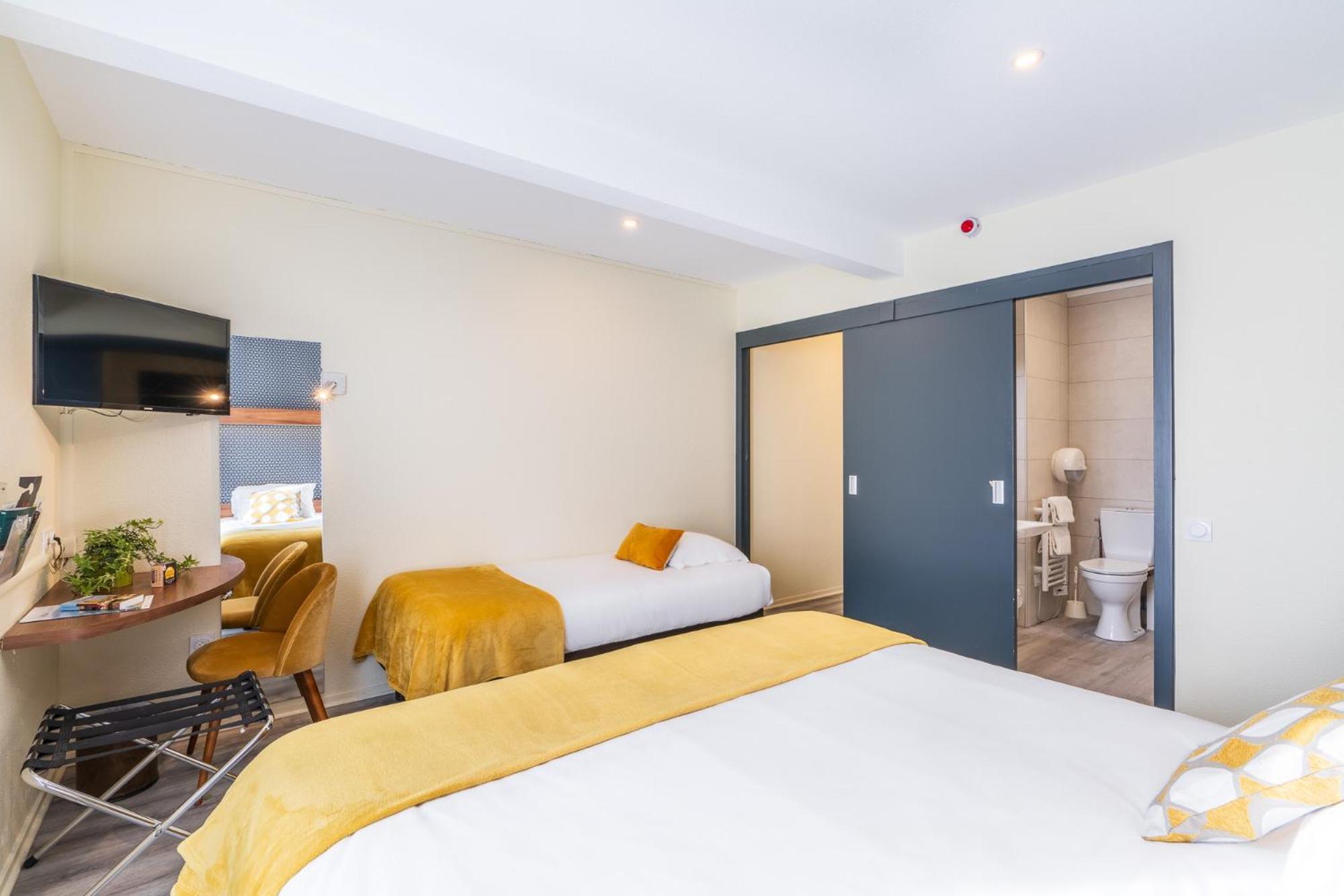 Logis Hotel Restaurant Le Sainte Mere Ngoại thất bức ảnh