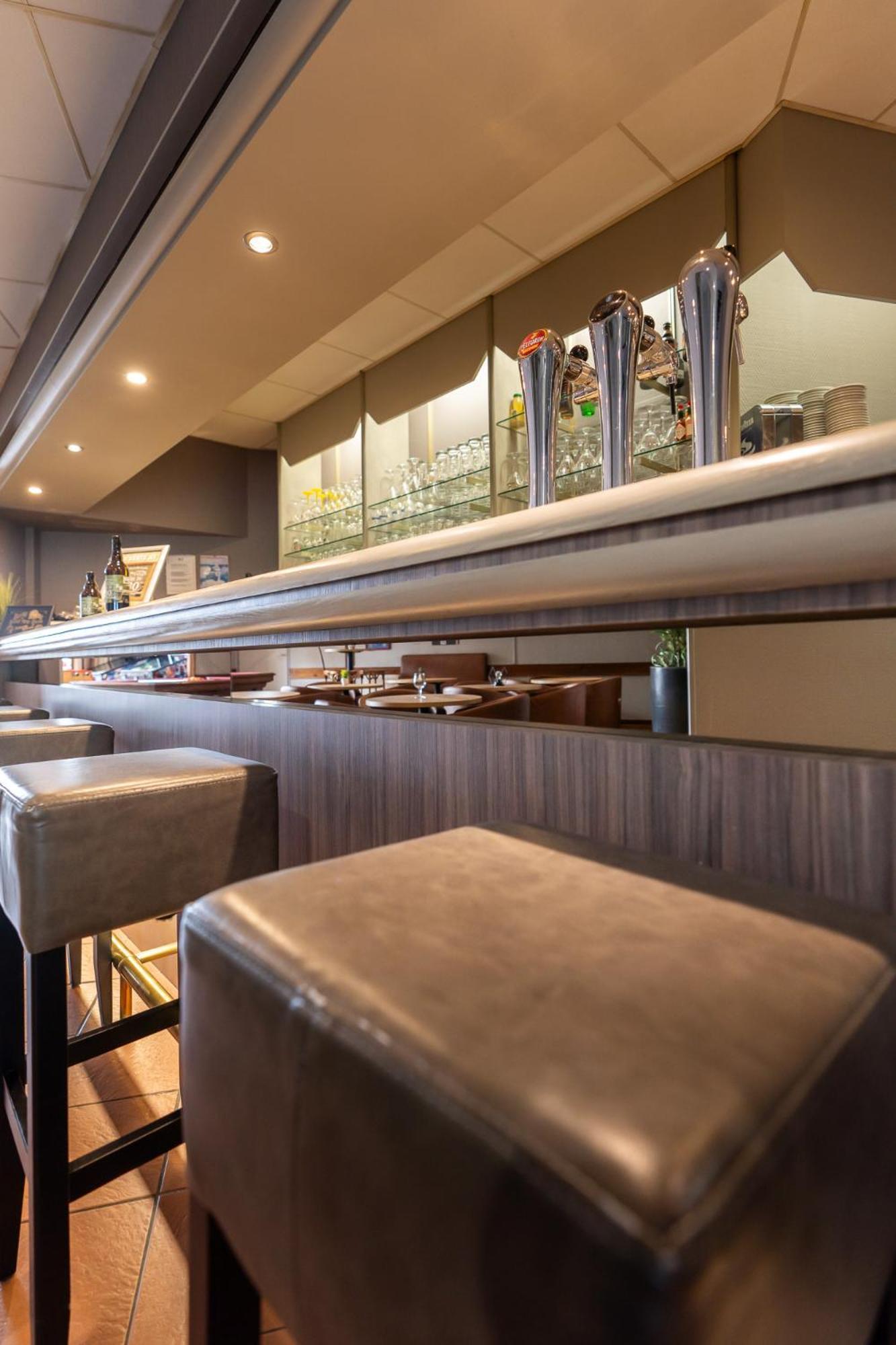 Logis Hotel Restaurant Le Sainte Mere Ngoại thất bức ảnh